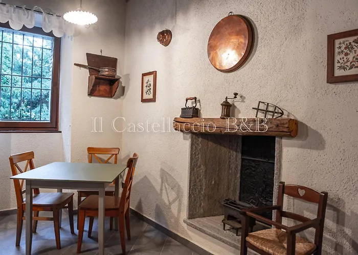 Alojamento de Acomodação e Pequeno-almoço Il Castellaccio - Albavilla