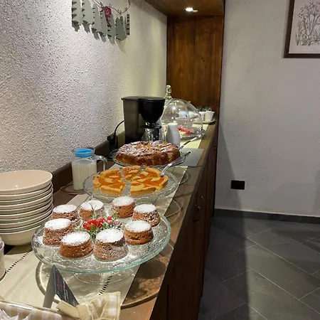 住宿加早餐酒店 Il Castellaccio - Albavilla