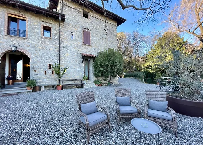 Il Castellaccio - 3* Albavilla